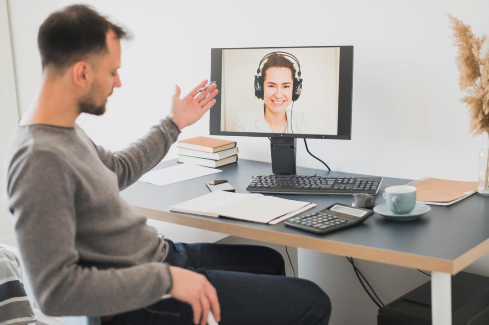 One-on-one mentorship discussion focused on business growth strategies